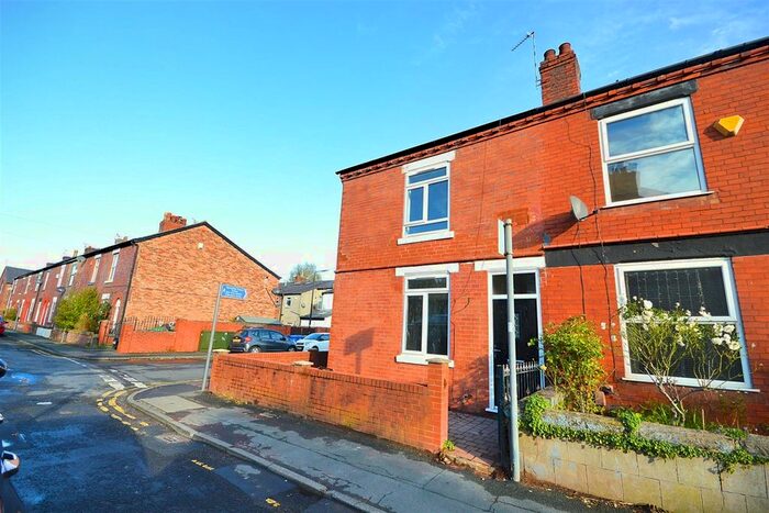 2 Bedroom End Of Terrace House To Rent In Roebuck Lane, Sale, M33