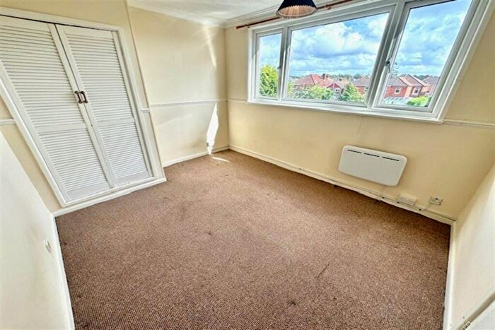 1 Bedroom Flat To Rent In Whites Road, Bitterne, SO19