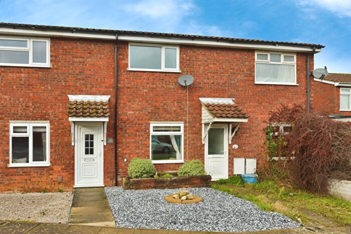 2 Bedroom Terraced House For Sale In Hale Avenue, Stony Stratford, Milton Keynes, MK11