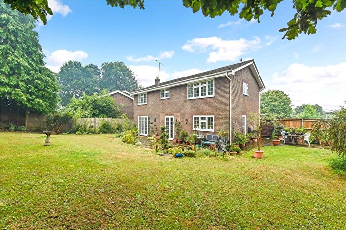 4 Bedroom Detached House For Sale In The Ridings, Liss, Hampshire, GU33