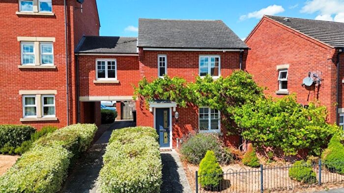 3 Bedroom Detached House For Sale In Welland Road, Hilton, DE65