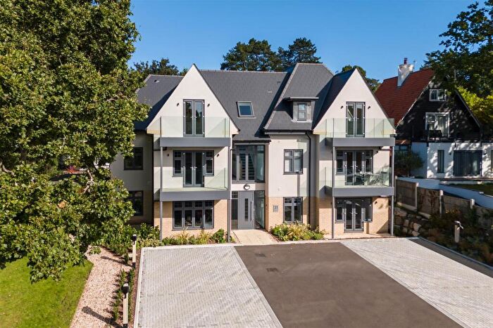 2 Bedroom Apartment For Sale In Danecourt Road, Ashley Cross, BH14