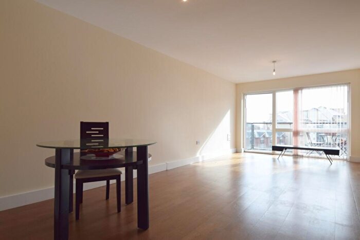 2 Bedroom Flat To Rent In Sirius House, Cardiff Bay, CF10