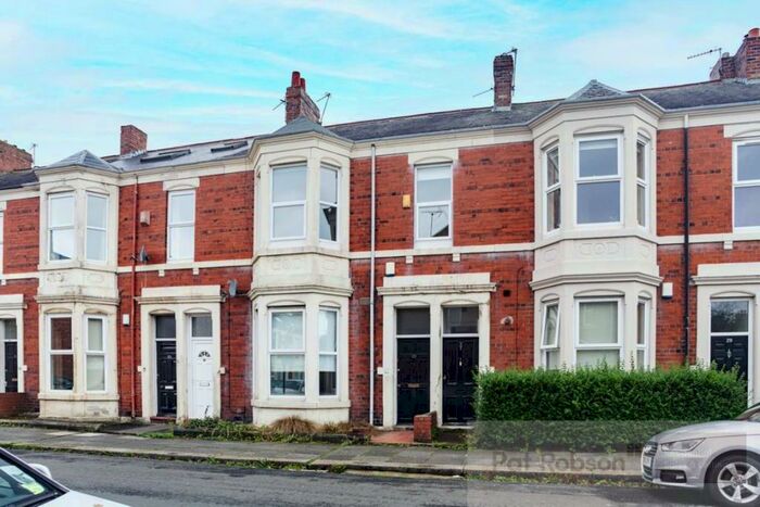 3 Bedroom Property To Rent In Lonsdale Terrace, NE2