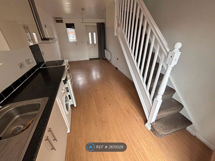 1 Bedroom End Terrace House To Rent In Hexham Gardens, Bletchley, Milton Keynes, MK3