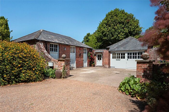 1 Bedroom Bungalow To Rent In Woodlands Road, Adisham, Canterbury, Kent, CT3