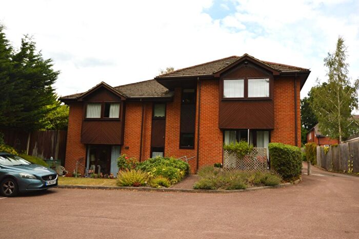 1 Bedroom Retirement Property For Sale In Oakleigh, Lightwater Road, Lightwater, GU18