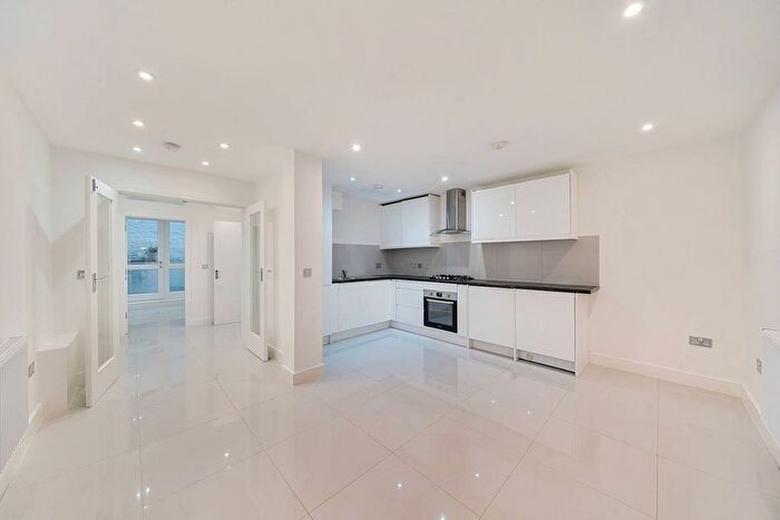 2 Bedroom Flat To Rent In Hugh Street, Victoria, London, SW1V