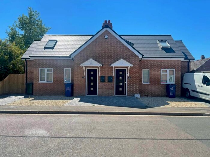 1 Bedroom Semi-Detached House To Rent In Hudson Street, Bicester, OX26