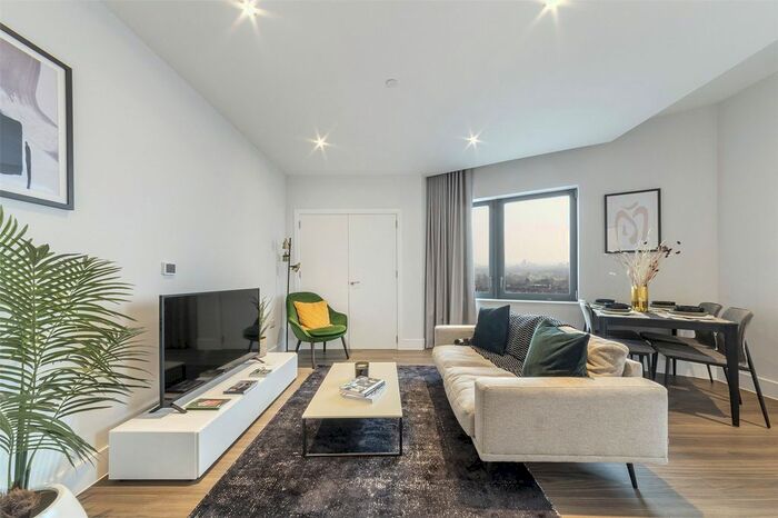 1 Bedroom Flat To Rent In Uncle Southall, Merrick Road, Southall, UB2