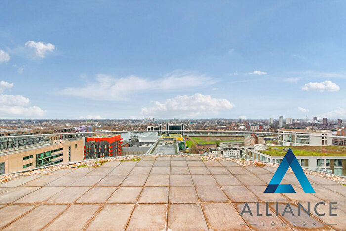 2 Bedroom Flat To Rent In Ability Place, Millharbour, London, E14