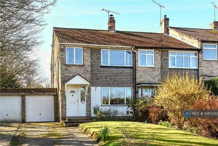 3 Bedroom End Of Terrace House To Rent In Beechbrook Avenue, Yateley, GU46