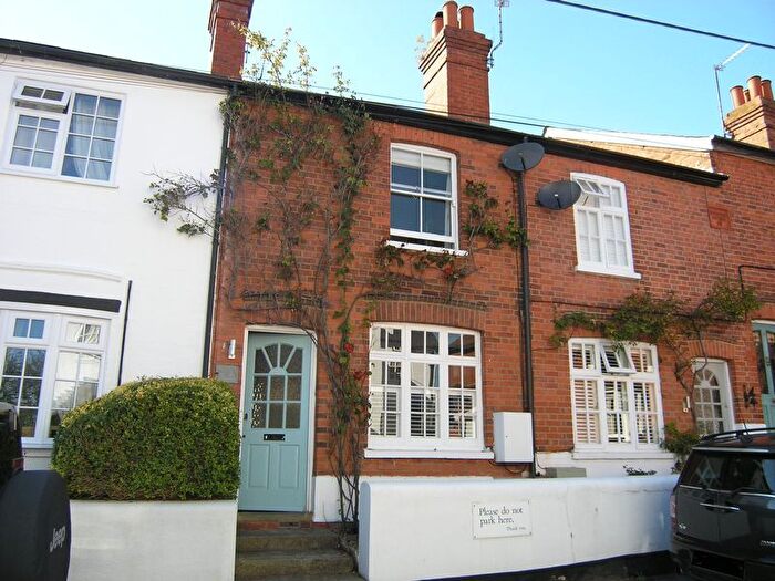 2 Bedroom Terraced House To Rent In Station Road, Cookham, SL6