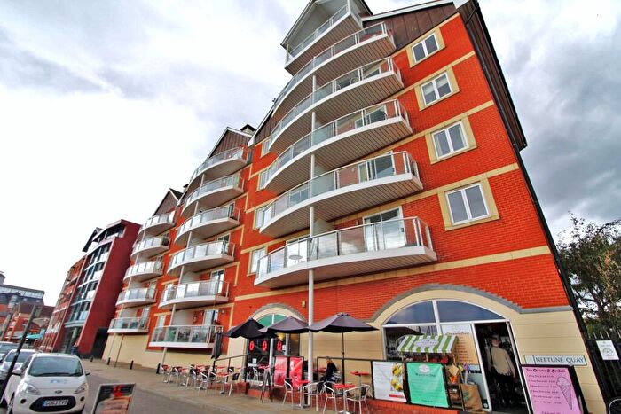 2 Bedroom Flat To Rent In Neptune Square, Ipswich, IP4