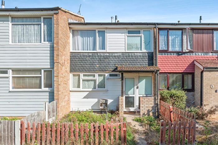 3 Bedroom Terraced House For Sale In Cobden Walk, Basildon, Essex, SS13