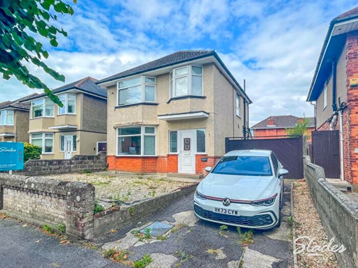 3 Bedroom House To Rent In Clingan Road, Southbourne, Dorset, BH6