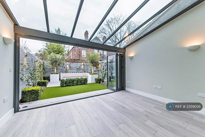 4 Bedroom Terraced House To Rent In Telferscot Road, Balham, SW12