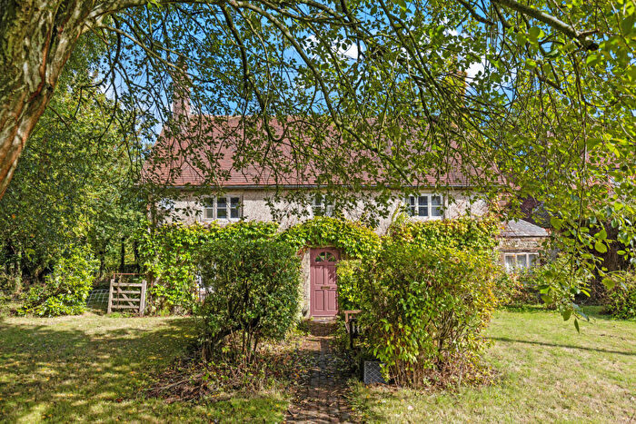 4 Bedroom Detached House For Sale In The Green, Froxfield, GU32