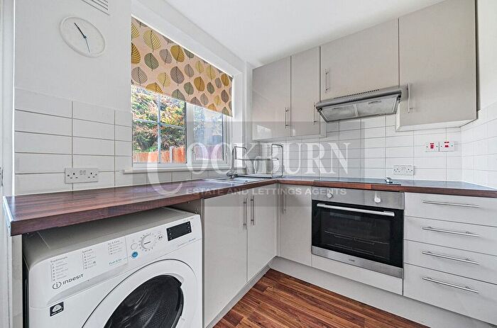 3 Bedroom End Of Terrace House To Rent In Castlecombe Road, Mottingham, SE9