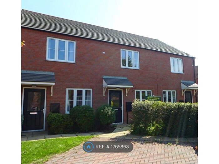 2 Bedroom Terraced House To Rent In Moorhen Close, Market Rasen, LN8