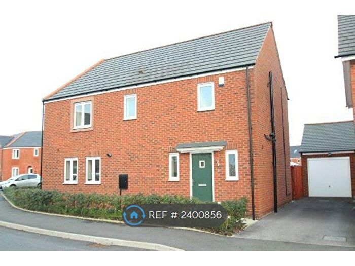 3 Bedroom Semi-Detached House To Rent In Heathermount, Altrincham, WA14