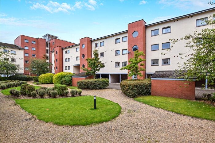 2 Bedroom Flat To Rent In Thorter Row, City Quay, DD1