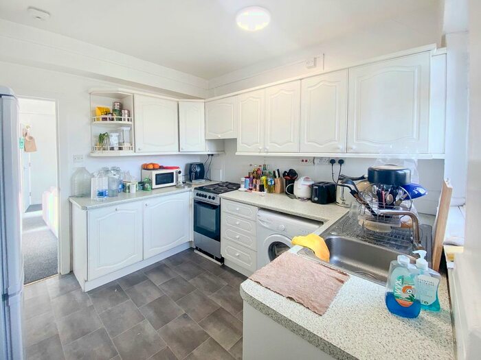 2 Bedroom Flat To Rent In Warren Court, Euston Road, London, NW1