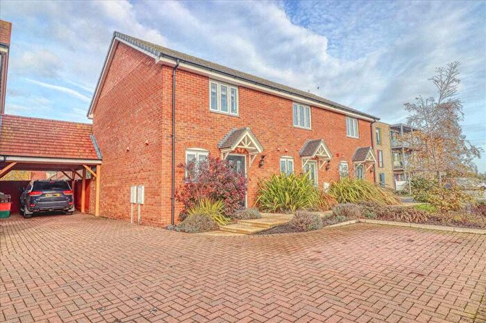 2 Bedroom House For Sale In Skippers Way, Walton On The Naze, CO14