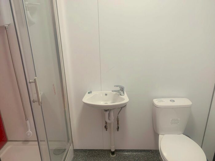 Studio To Rent In Highstreet, Chatham, Kent, ME4