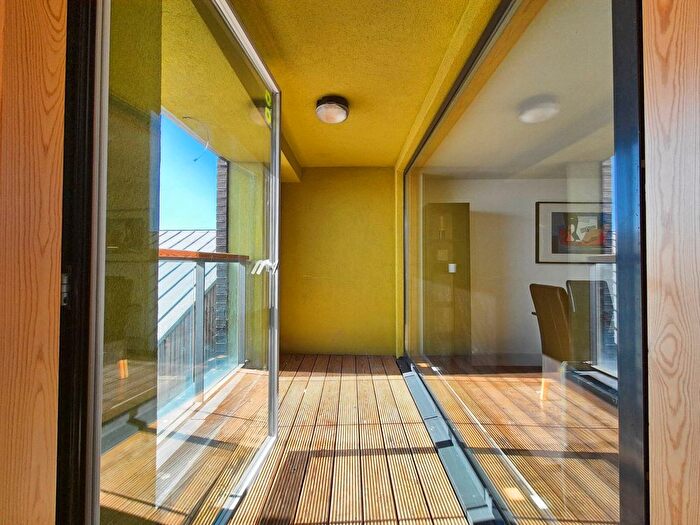 2 Bedroom Flat To Rent In College Street, Ipswich, IP4