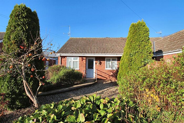 2 Bedroom Semi-Detached Bungalow For Sale In Sapwell Close, Aylsham, NR11