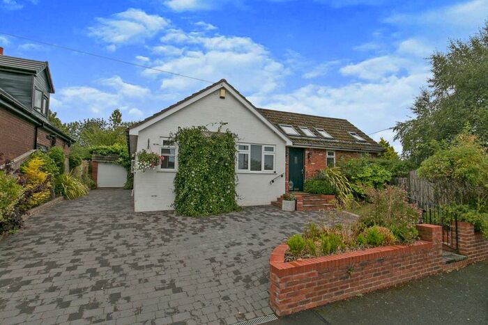 4 Bedroom Bungalow For Sale In Stancliffe Avenue, Marford, Wrecsam, Stancliffe Avenue, LL12