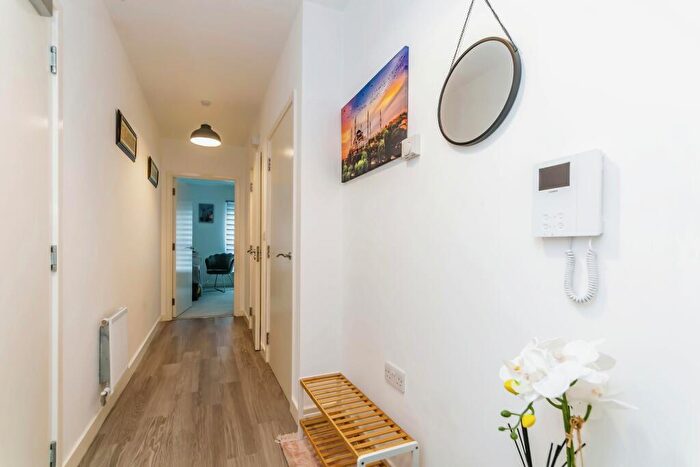 1 Bedroom Flat For Sale In Fairfield Road, Croydon, CR0