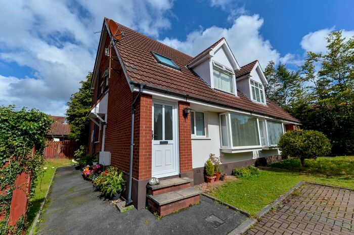 2 Bedroom Flat For Sale In Carnbrae Park, Belfast, County Down, BT8