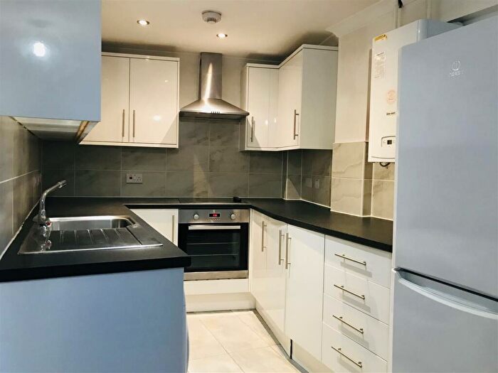 2 Bedroom Flat To Rent In Flat, Riverside Court, Biggleswade, SG18