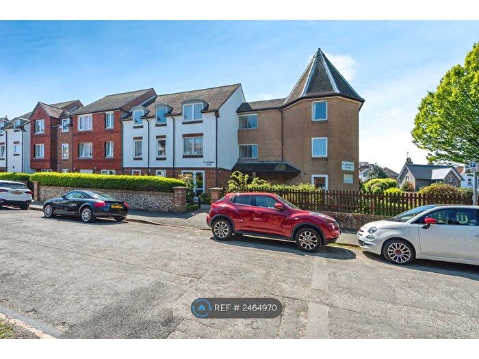 2 Bedroom Flat To Rent In Claremont Court, Bognor Regis, PO21