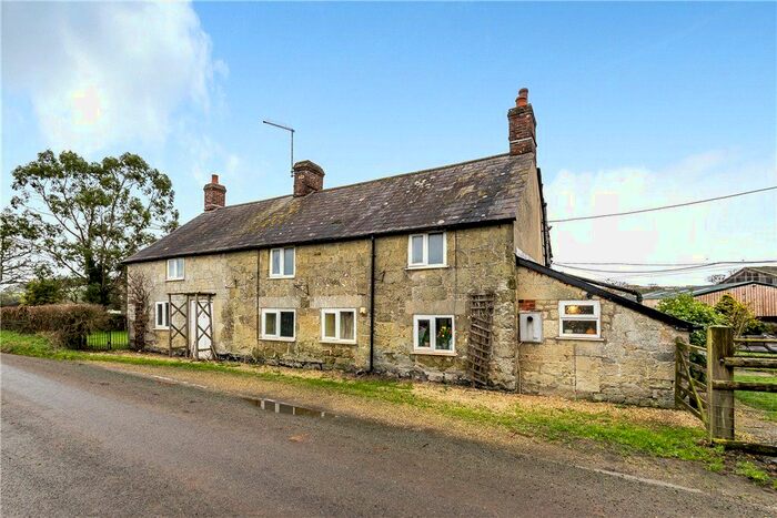 3 Bedroom Land To Rent In Twyford, Shaftesbury, SP7