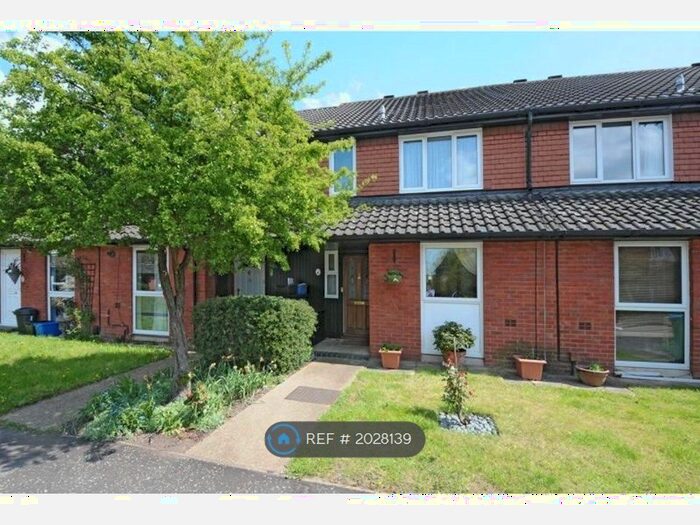 3 Bedroom Terraced House To Rent In Mallard Close, Twickenham, TW2