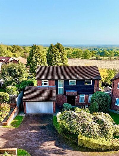4 Bedroom Detached House For Sale In The Moorlands, Malvern, WR14