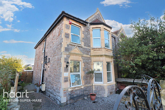 3 Bedroom Semi Detached House For Sale In Osborne Road, Weston-Super-Mare, BS23