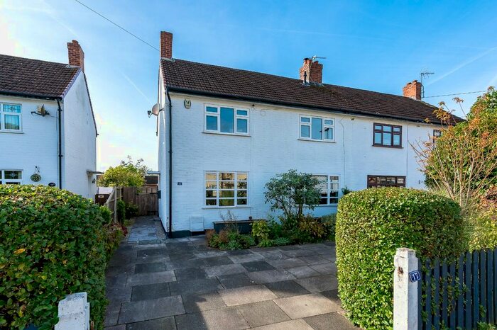 3 Bedroom Semi-Detached House For Sale In Hawthorne Avenue, Culcheth, Warrington, Cheshire, WA3