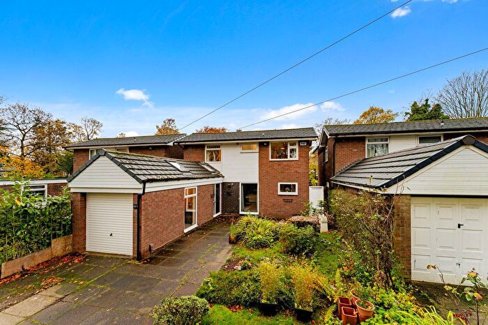 4 Bedroom Detached House For Sale In Ellesmere Road, Eccles, Manchester, M30