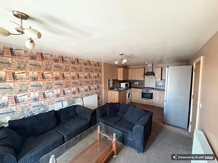 2 Bedroom Flat For Sale In Fairfield Road, Yiewsley, West Drayton, UB7