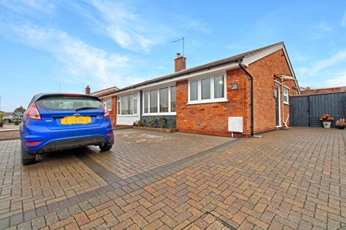2 Bedroom Semi-Detached Bungalow For Sale In Ballater Close, Ipswich, IP1