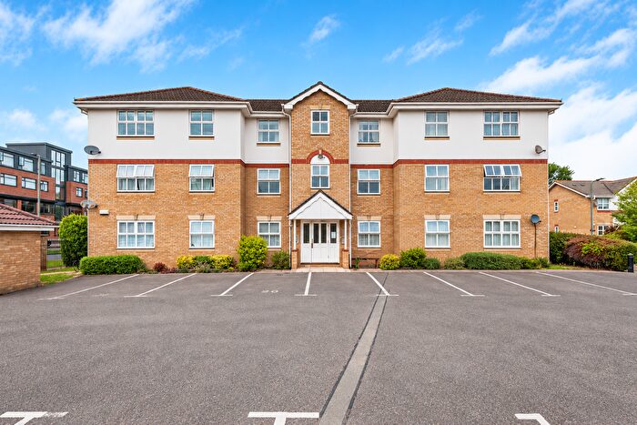 2 Bedroom Flat For Sale In Montana Gardens, Lower Sydenham, SE26
