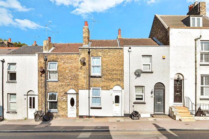 2 Bedroom Terraced House For Sale In Hereson Road, Ramsgate, Kent, CT11