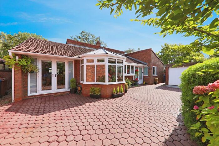 2 Bedroom Detached Bungalow For Sale In Main Street, Ellerker, Brough, HU15