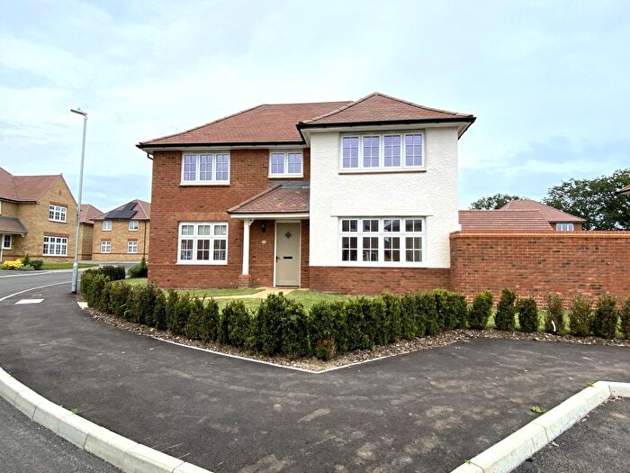 4 Bedroom Detached House To Rent In Lakehill Road, Canterbury, CT3
