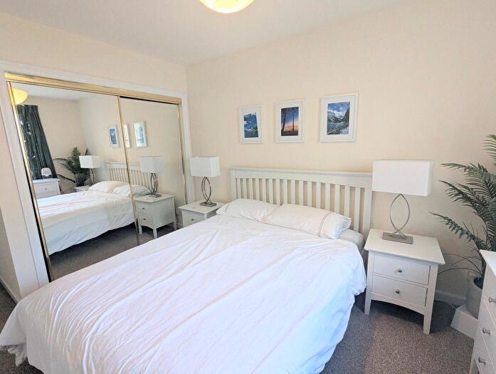 2 Bedroom Flat To Rent In Albury Gardens, Ferryhill, Aberdeen, AB11