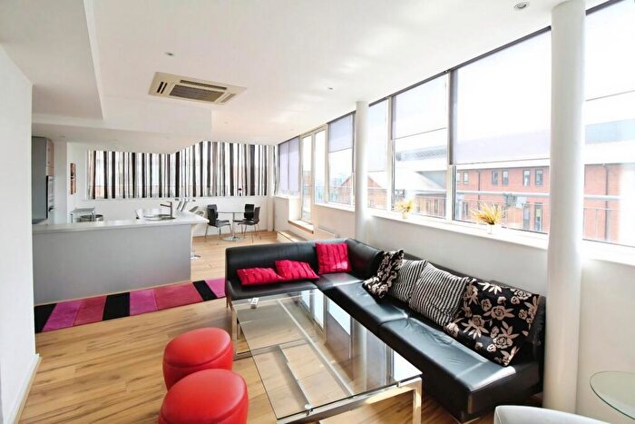 2 Bedroom Flat To Rent In Trinity One, East Street, Leeds, West Yorkshire, LS9